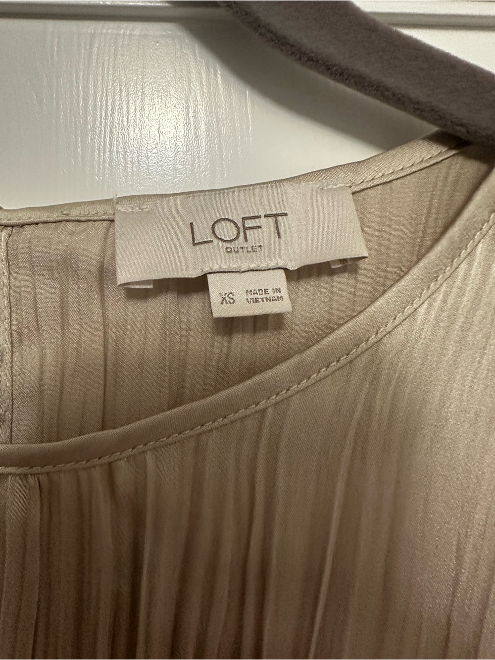 LOFT Outlet Taupe Pleated Satin Sleeveless Shell Top - Picture 5 of 7